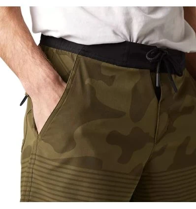 Pantaloni scurti - FOX ESSEX VOLLEY CAMO SHORT [OLV GRN]