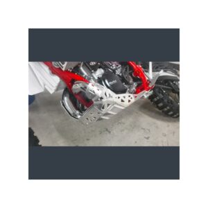 Scut motor cu protectie rezonator Beta Xtrainer '15-'24 P-TECH PK008