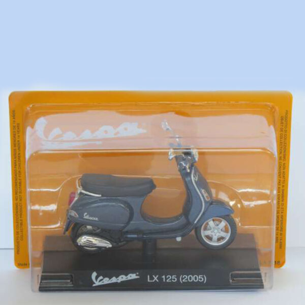 Magazine Models [1:18] - Vespa 2005 LX 125, Blue